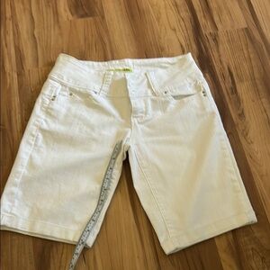 YMI Women's White Denim Shorts, Size 9